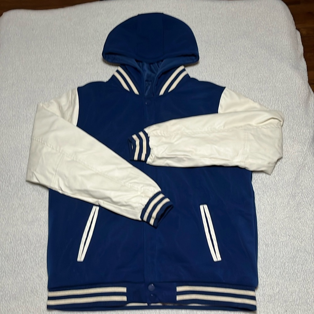 Men’s Victory Outfitters Hooded Fleece Varsity-Style Jacket NWOT